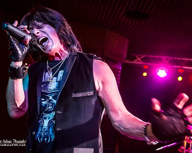 Joe Lynn Turner & New Japan Philharmonic Orchestra - Catch the Rainbow